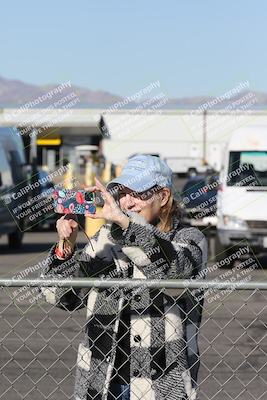 media/Dec-01-2025-Moto Forza (Mon) [[2daa91e15f]]/4-Around the Pits/